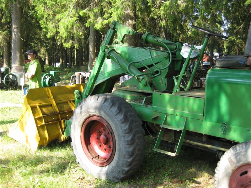 holli 046 (Medium).jpg