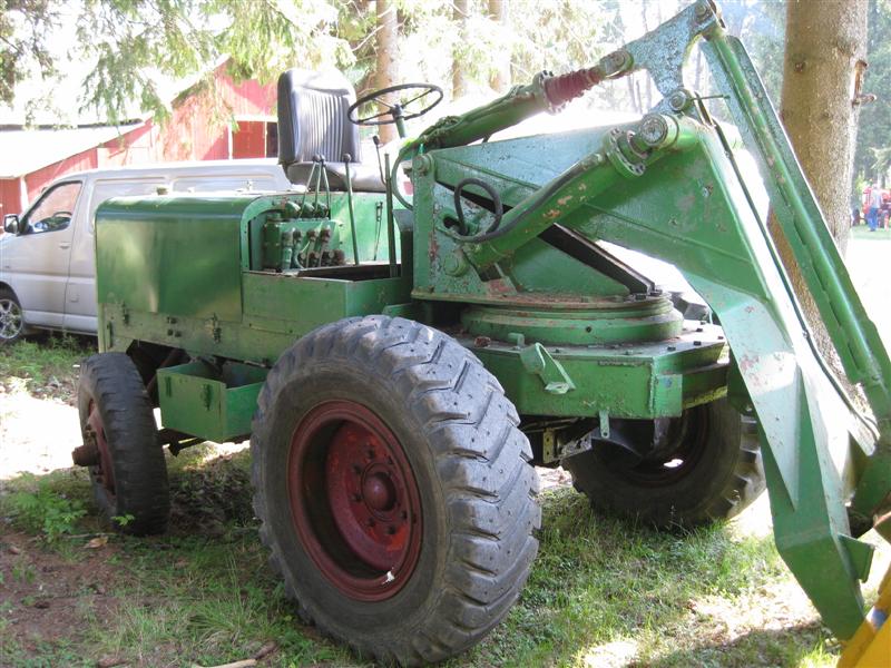 holli 037 (Medium).jpg