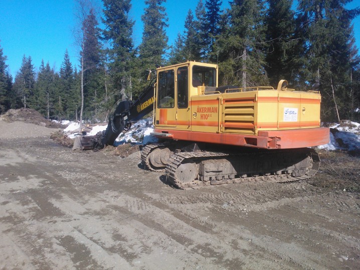 omakotitalon pohjien teko kevät 2012