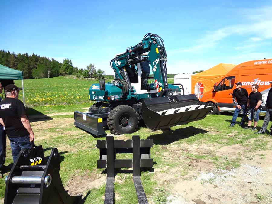 Gallmac TG12 oli aivan uusi tuttavuus. Kone muistutti erehdyttävästi ranskalaista Mecalacia. Gallmacin valmistusmaasta en saanut tietoa, mutta sen verran minulle selvisi, että tämä ei kuitenkaan ole valmistajansa ainoa eikä ensimmäinen malli vaan vastaavia koneita on tehty jo aienminkin.