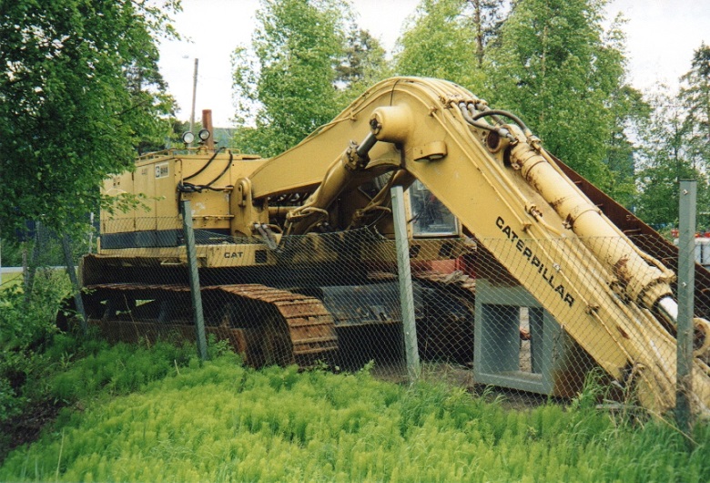 Cat 245 vuodelta 1982, minne lie katosi