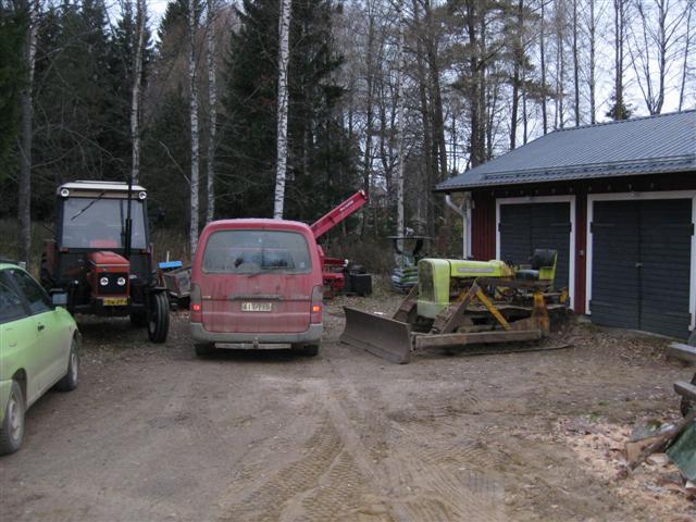 Kotipihassa.