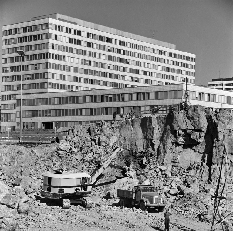 Ympyrätalon rakennustyömaa Hakaniemessä 1966, kuva Rista Simo, Helsingin kaupunginmuseo.