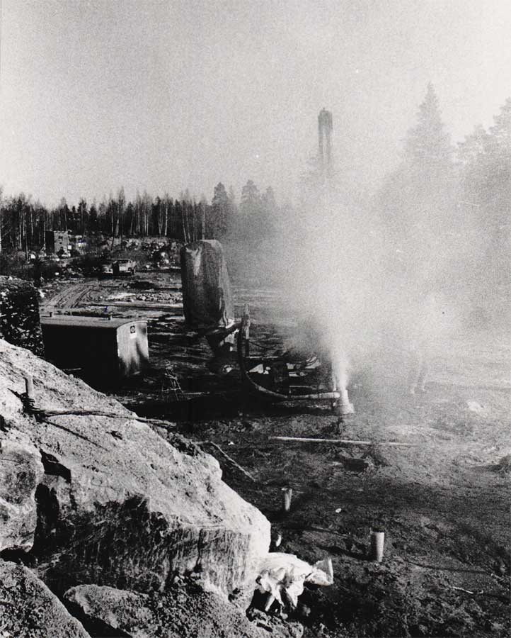 Vanhoja työmaakuvia, louhintatyömaa.