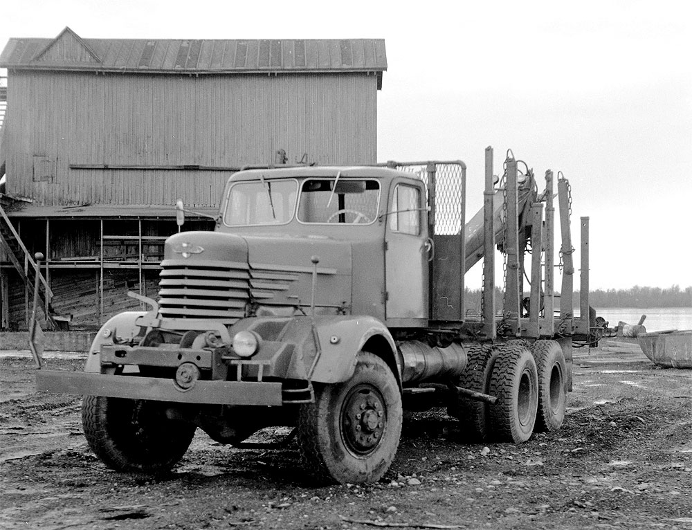 Reposaaren sahan purkutyömaa 1974, kuva Reino Kalliomäki.