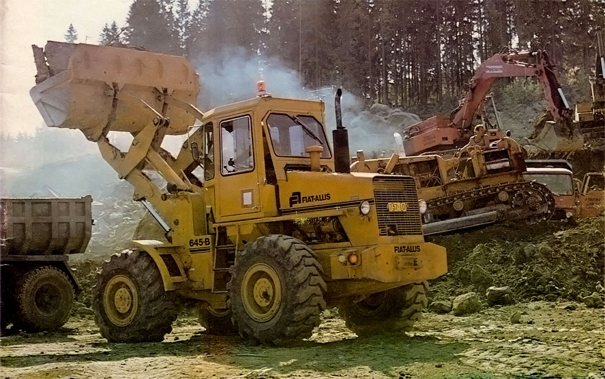 Vanhoja työmaakuvia, tietyö Orivedellä 1975.