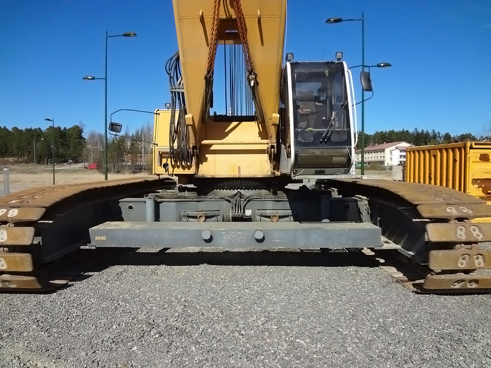 Liebherr Nurmijärvellä.