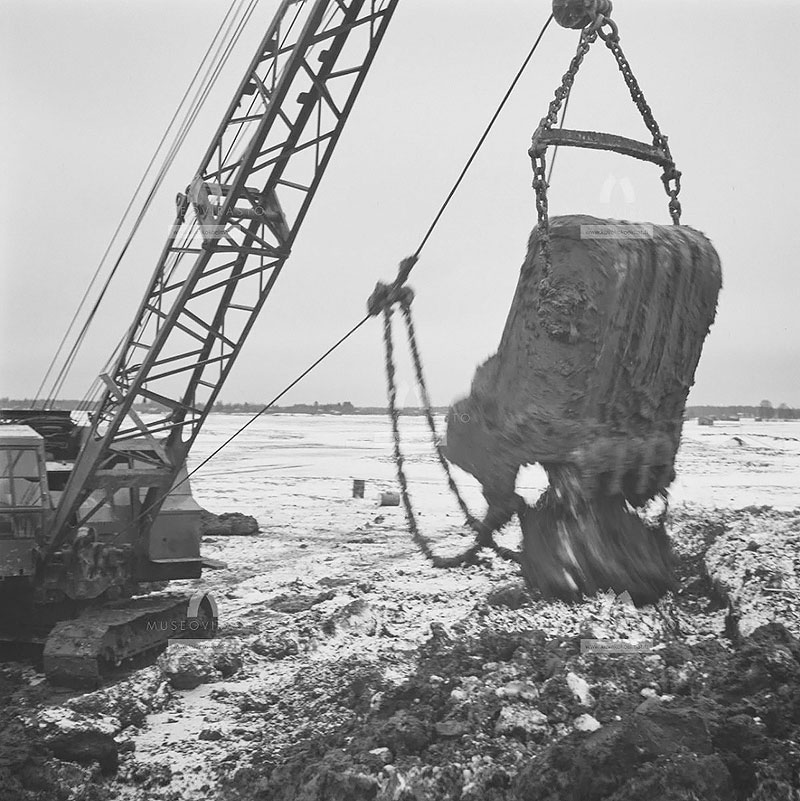 Museoviraston kuvia "kone töissä Pyhäjoen tulvan aikana Merijärvellä", Kyytinen Pekka 1954.