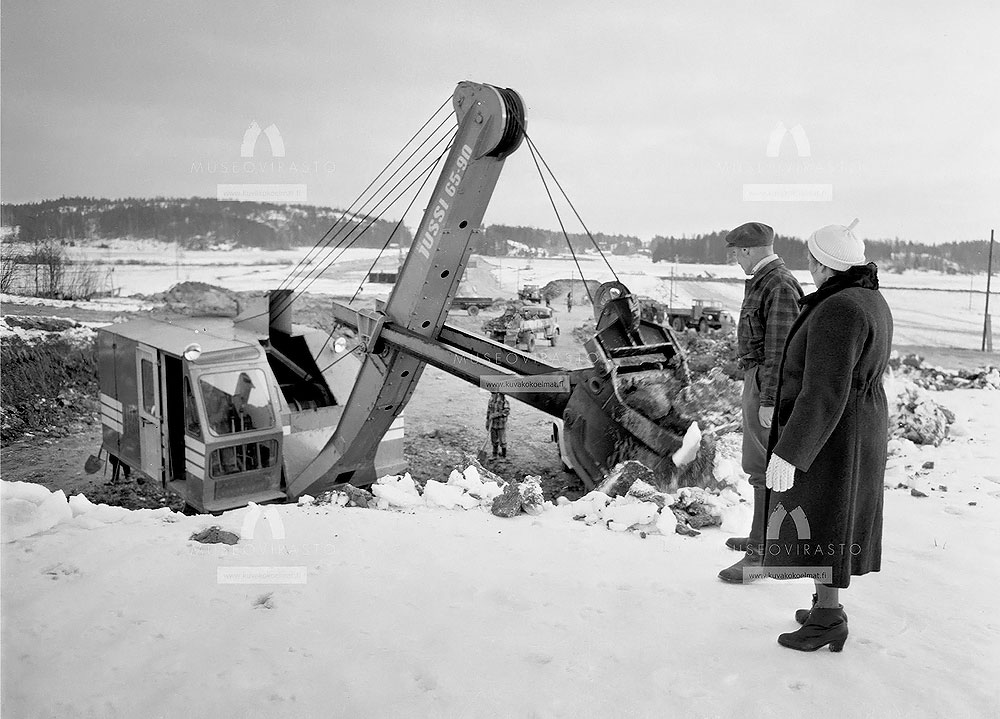 Museoviraston kuvia "Moottoritie rakenteilla Espoo", Voutilainen Erkki 1950-luvun loppu.