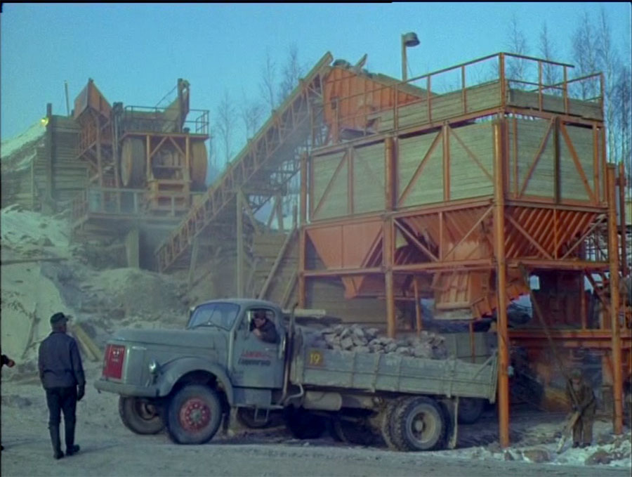 Nelivetoiset näyttivät olleet suosittuja kanavatyömaalla.