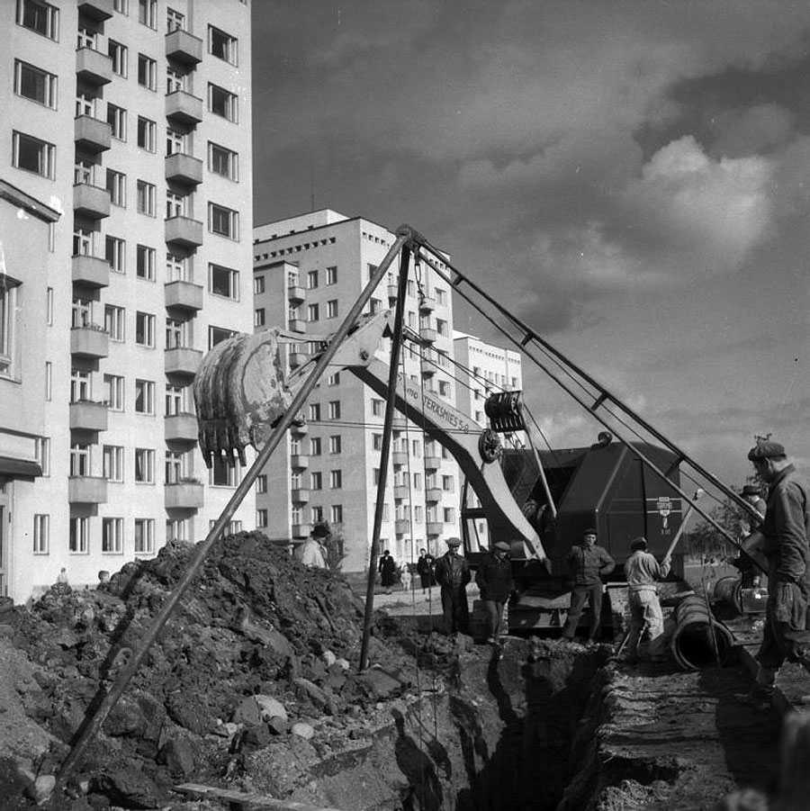 Teiskontietä viemäröidään, Museokeskus Vapriikki, kuvaaja Pekka Kosonen,