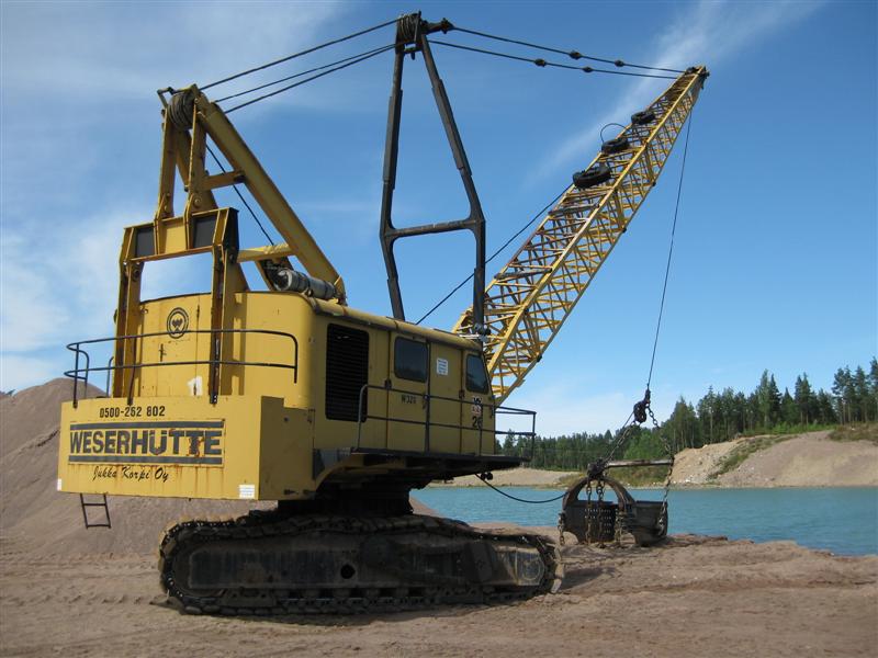 pöy 033 (Medium).jpg