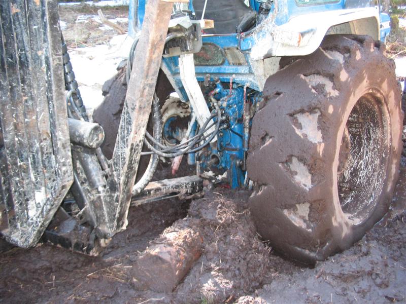 Nämä kantoivat pohjasta ja aiheuttivat jumin, mistä lienevät ajolinjalle...