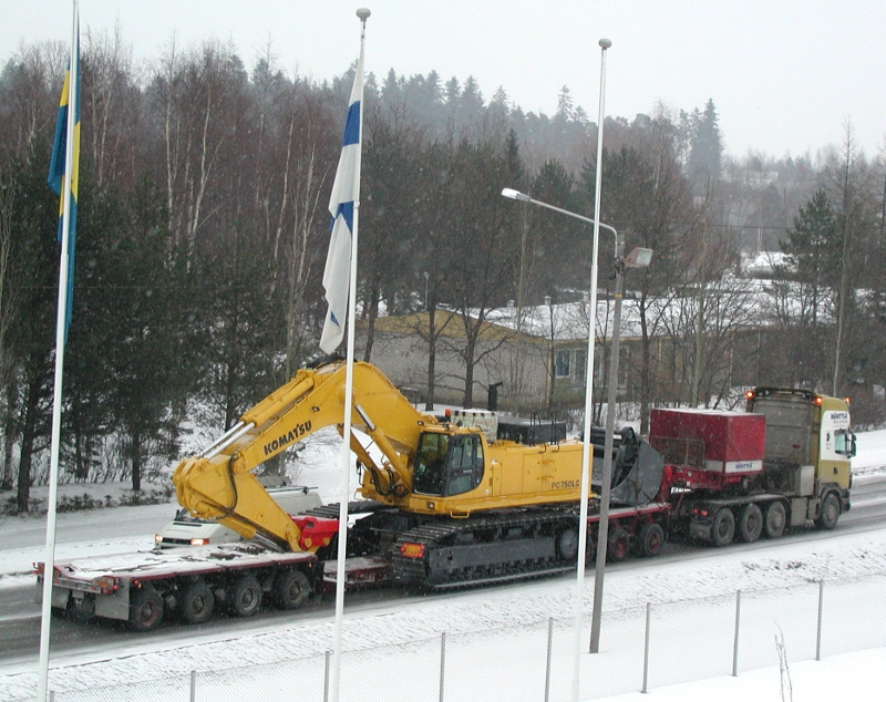 PC750_C.jpg