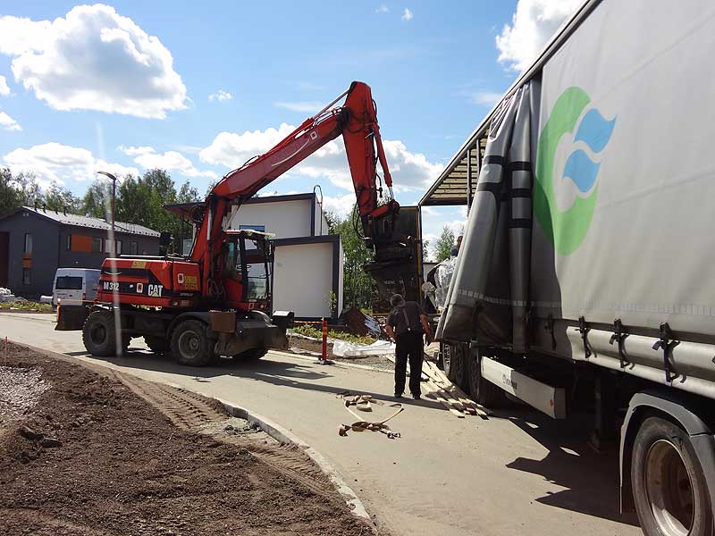 Avo availee kapellia.