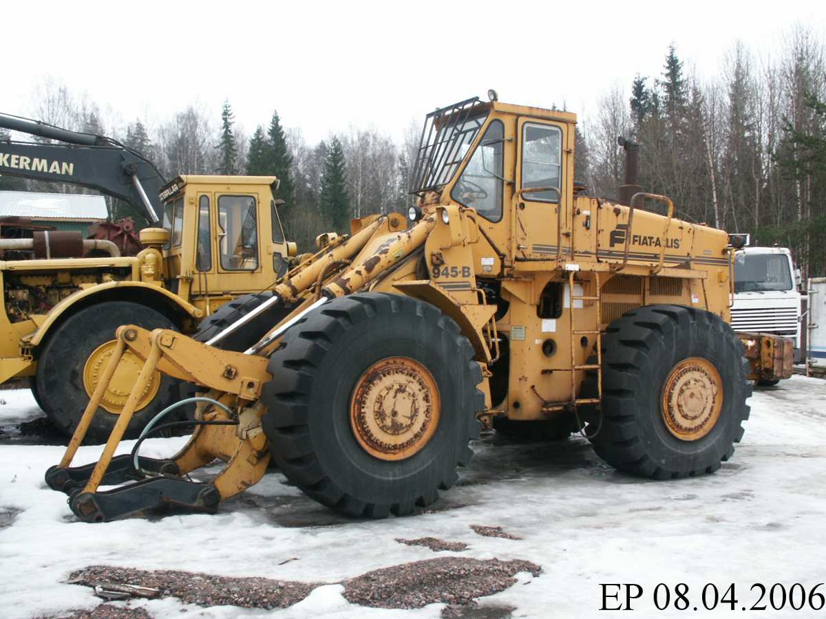 Fiat-Allis 945-B, töitä vailla.