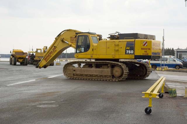 Komatsu PC 750
