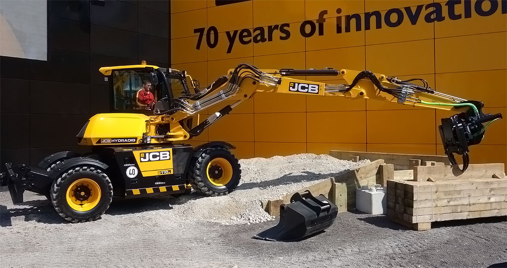 JCB-Hydradig-Bauma.jpg