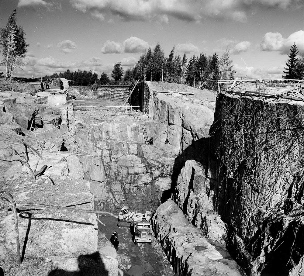 Särkijärven yläosan sulun louhinta, Foto-Roos; Roos, Karl-Gustav (Liikennevirasto, 1966-09-14)