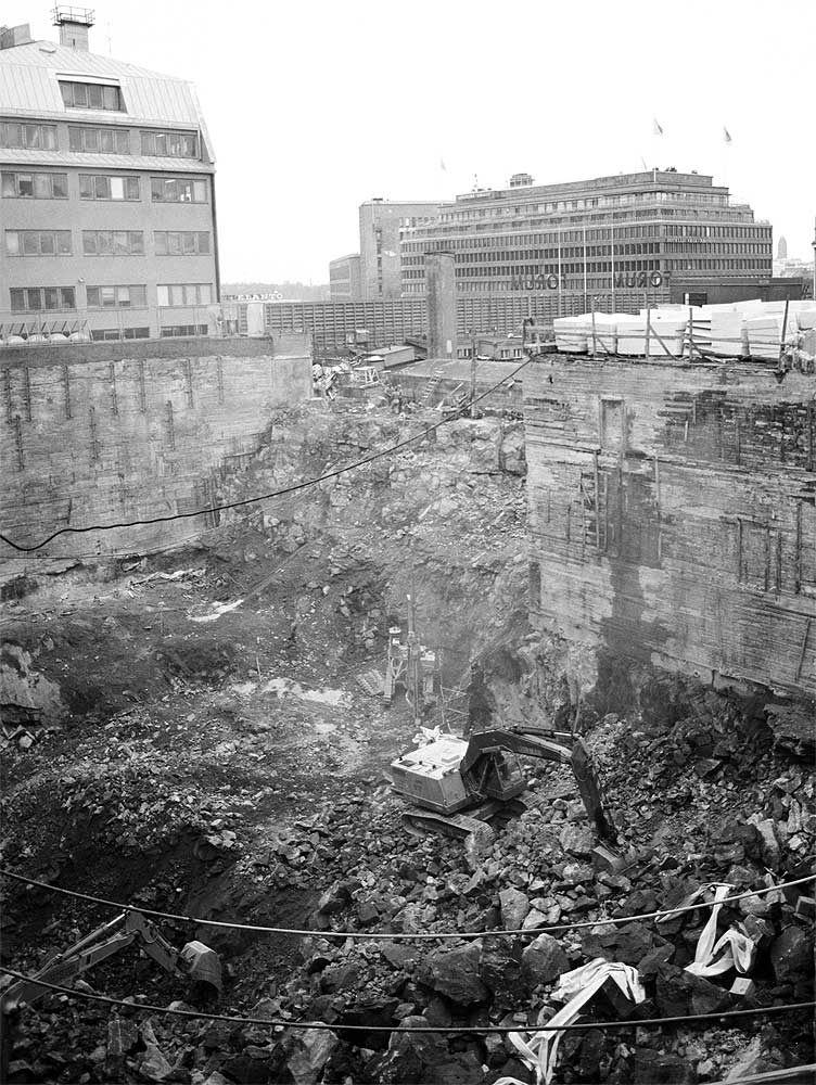 Forumin työmaa 1983, Helsingin kaupunginmuseo, kuvaaja Jan Alanco.