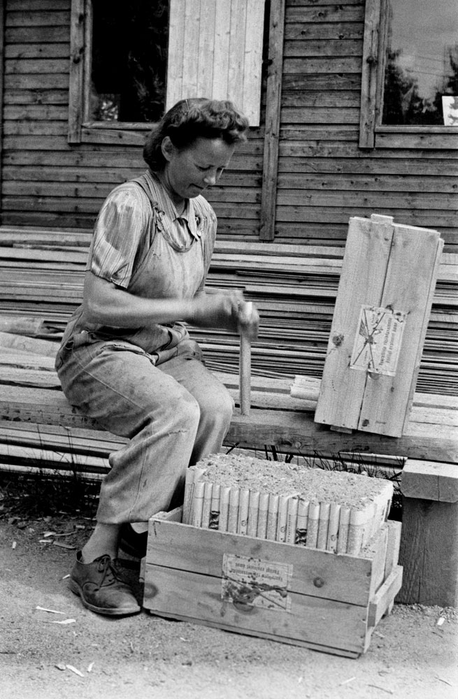Helsingin kaupunginmuseo, kuvaaja Väinö Kannisto 1942.